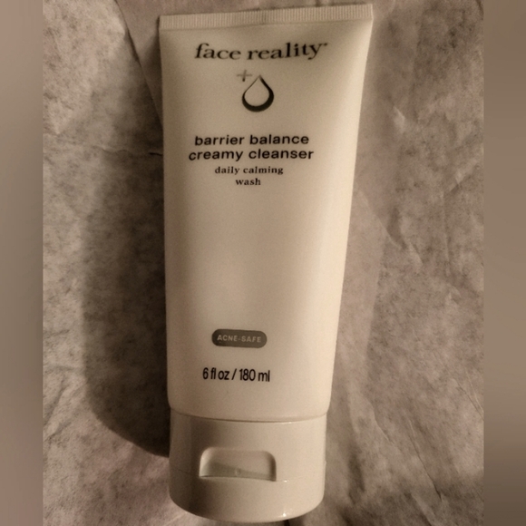 BARRIER BALANCE CREAMY CLEANSER - Picture 5 of 6